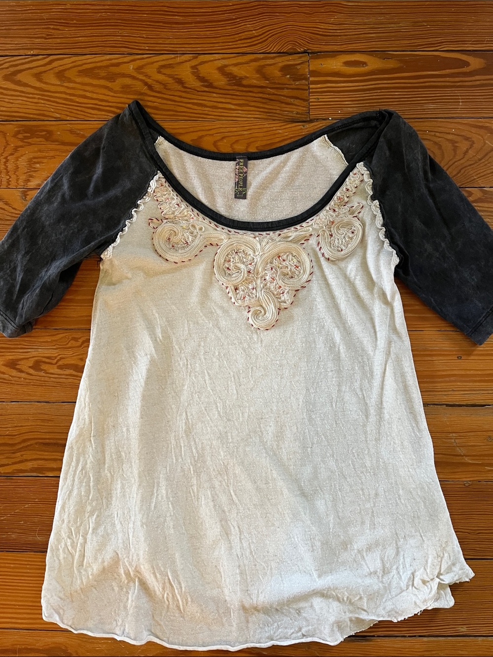 Free People Embroidered Scoop Neck Raglan Tee - Black & Cream